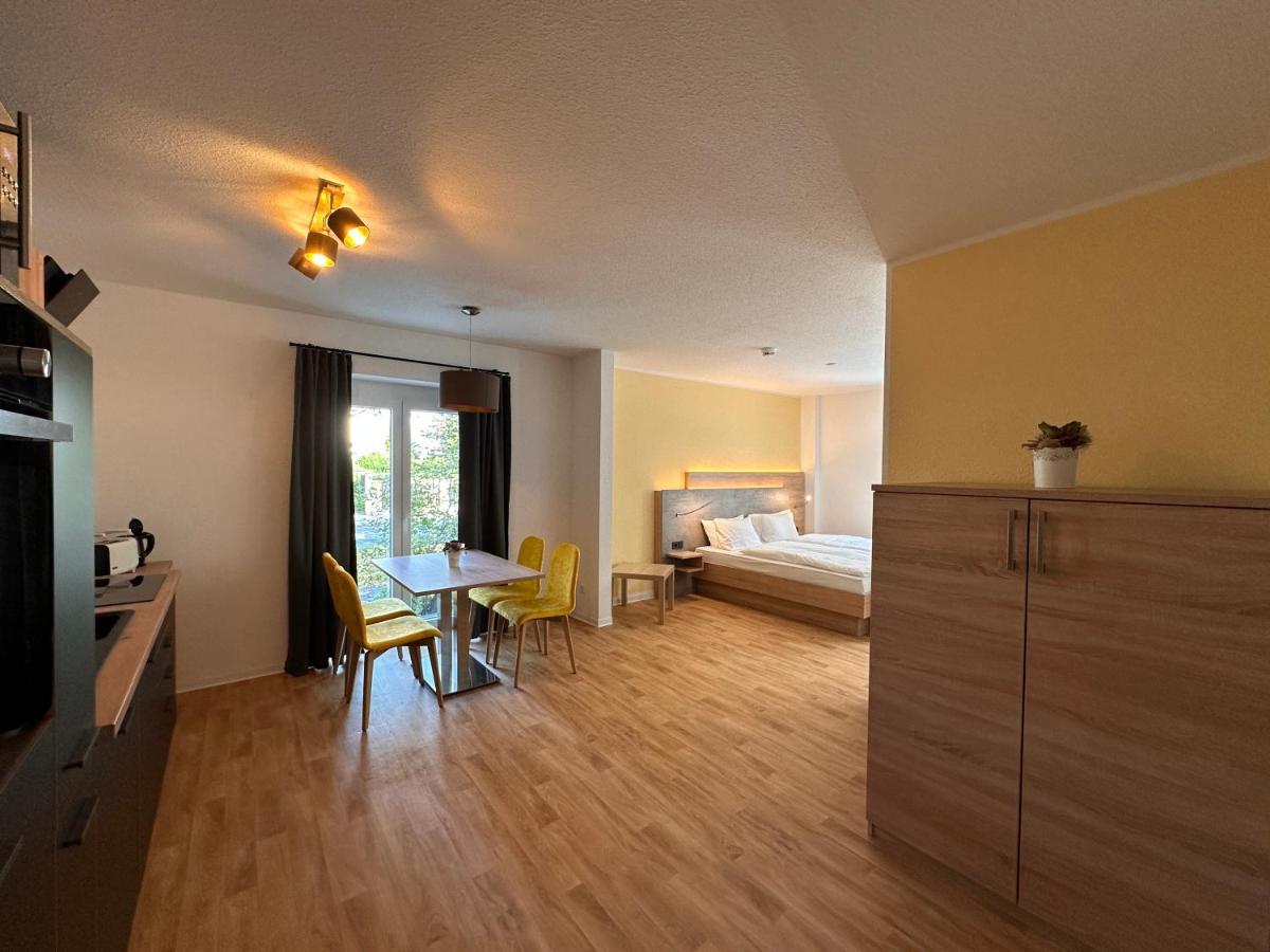 Ferienwohnungen Gaststaette Brauhaus Zwickau Gmbh ภายนอก รูปภาพ